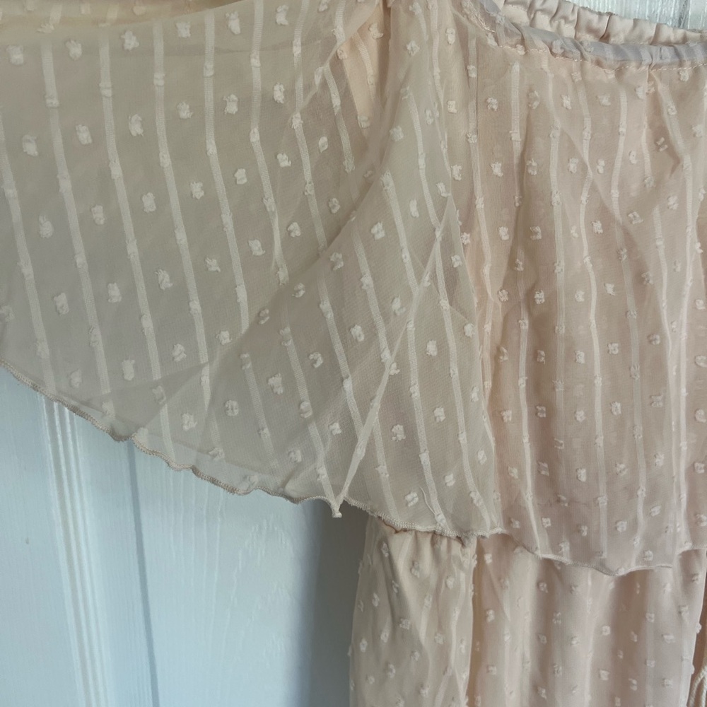 Cream Ruffled Off-Shoulder Maxi Sundress - Picture 10 of 11